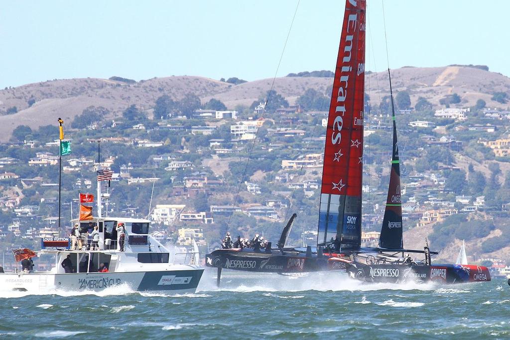 Oracle Team USA v Emirates Team New Zealand. America’s Cup Day 6 San Francisco. Emirates Team NZ enter the start box for Race 10 © Richard Gladwell www.photosport.co.nz